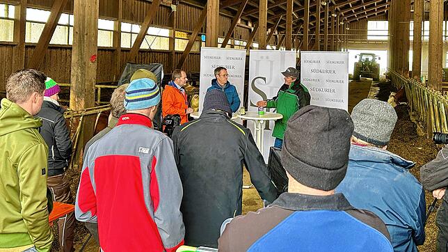 Das Streitgespräch stieß auf reges Interesse. Zahlreiche Landwirtinnen und Landwirte aus der Region Stühlingen nahmen daran teil.
