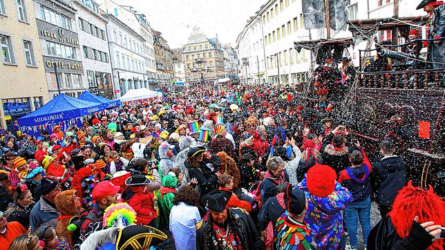 So wie auf dem Archivbild wird die Marktstätte zur Fasnacht 2021 wegen der Pandemie nicht aussehen. Menschenansammlungen wird es nicht ...