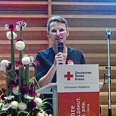 Auch die Parlamentarische Staatssekretärin Rita Schwarzelühr-Sutter spricht zum DRK.