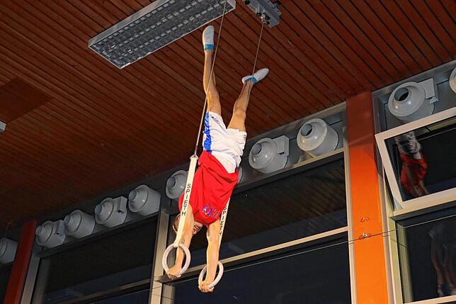 Bild 4: Bilder von der Turngala in Güttingen
