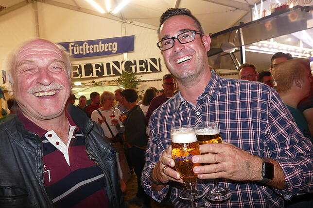 Bild 2: Am Brass-Abend bebt das Mundelfinger Festzelt