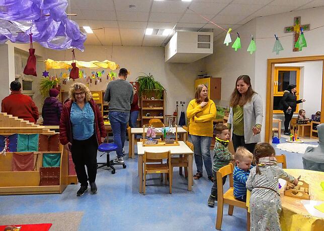Das &bdquo;Wunderfitz&ldquo; ist ein Kinderparadies, davon konnten sich die Eltern bei einem Rundgang überzeugen. 28 von ihnen packten ...