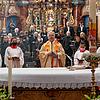 Dekan Peter Berg zelebrierte zusammen mit Ministranten, dem Münsterchor und einem Orchester unter Leitung von Markus Mackowiak das ...