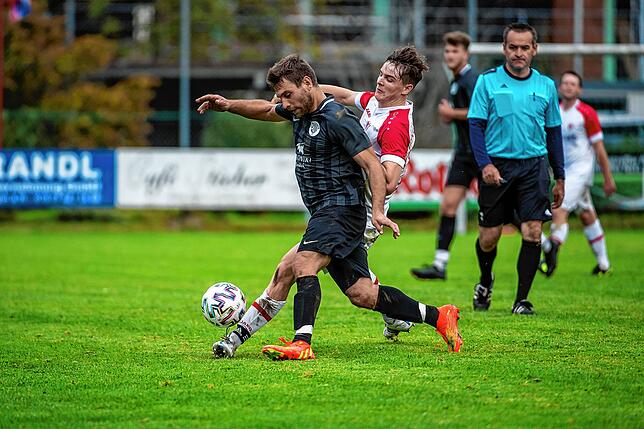 Bild 8: FC Hochrhein gewinnt gegen die SG Weilheim/Gurtweil mit 4:1 &ndash; und wir haben Bilder!