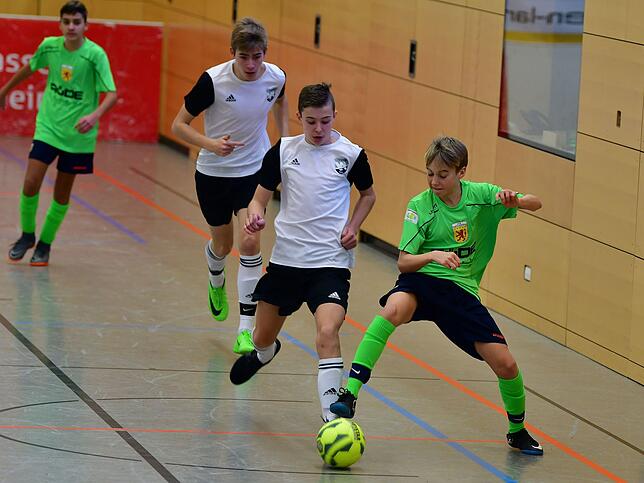 Bild 19: Zweite Garnitur des Gastgebers ist chancenlos beim 1:10 gegen den FC Wehr