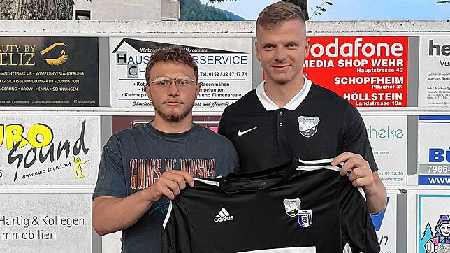 Zurück in der Frankenmatt: Nico Butzer (links) wird nach einem Jahr beim FV Fahrnau wieder beim FC Wehr spielen.