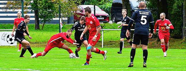 Bild 2: FV Lörrach-Brombach U23 siegt mit 3:1 beim FC Wallbach &ndash; und hier gibt&lsquo;s Bilder!
