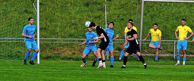Bild 17: SV Buch besiegt die SG FC Wehr/Brennet mit 1:0 – und wir haben Fotos!