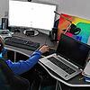 Statt im Homeschooling wie auf diesem Bild werden viele Schüler ab kommender Woche wieder in der Schule unterrichtet &ndash; mit neuer ...