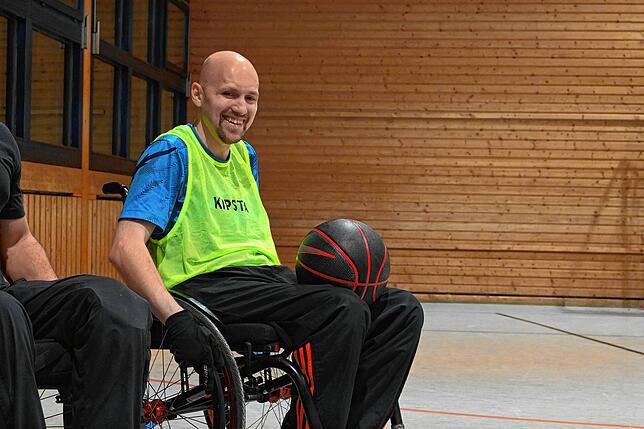 Dennis Dippelhofer aus der Rollstuhlsportgruppe