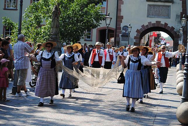 Bild 29: Bilder vom Jubiläumsumzug der 550. Waldshuter Chilbi mit 2000 Teilnehmern