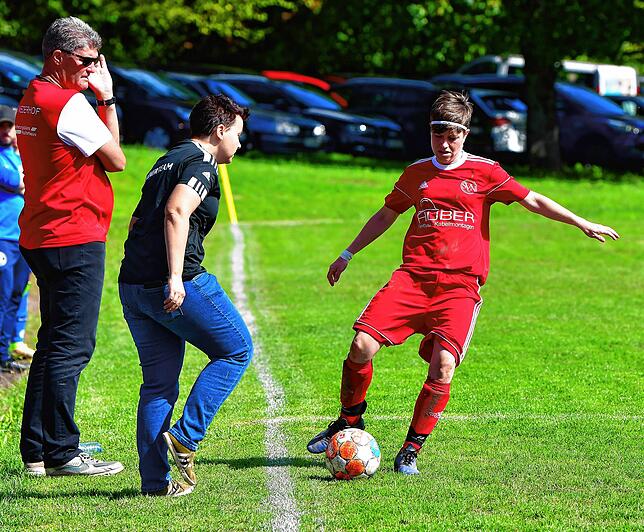 Bild 36: SC Niederhof/Binzgen feiert ersten Sieg beim 4:3 gegen den Hegauer FV II &ndash; und wir haben Bilder!
