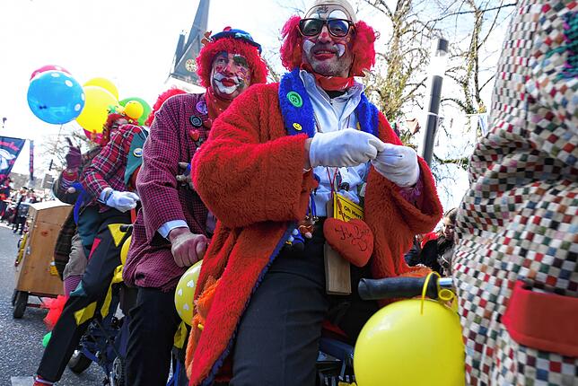 Bild 10: Alle Bilder zum Narrenbaumzug durch die Singener Innenstadt