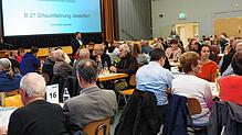 Bürgermeister Dominic Böhler begrüßte die 250 Teilnehmer der Veranstaltung in der Jestetter Halle.
