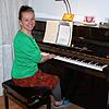 Bettina Feucht aus Hüfingen bietet sogenanntes heilsames Singen an. Durch Wiederholen von Affirmationen sollen Blockaden gelöst und ...