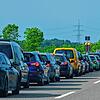 Durch den Unfall bildet  sich ein mehr als fünf Kilometer langer Rückstau auf der Autobahn. Die Autofahrer haben eine vorbildliche ...
