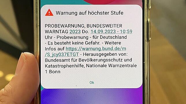 Solche Mitteilungen werden am bundesweiten Warntag auf Smartphones versendet. Dieser ist am 11. September.