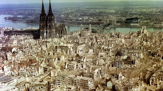 Köln im Jahr 1945: Manche Künstler zogen sich zurück, andere klagten an.