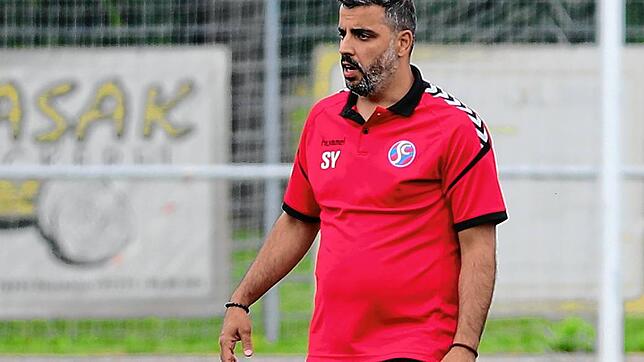 Der Trainer des SC Konstanz-Wollmatingen, Serdar Yalcinkaya.