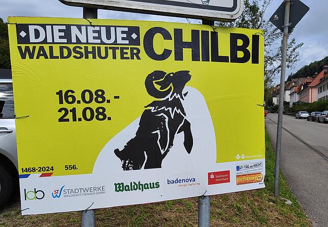 Die Plakate weisen darauf hin: Am 16. August beginnt die Chilbi, das Waldshuter Heimatfest.