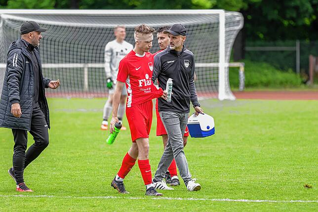 Bild 8: FC Tiengen 08 verabschiedet Trainer Erkan Kanli mit 1:0 gegen den SV Mundingen – wir haben Fotos!