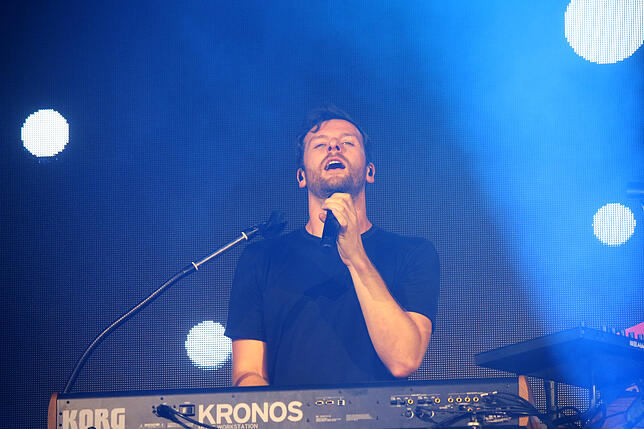 Bild 20: Bilder: 2000 Zuschauer bei Doppelkonzert von Johannes Oerding und Glasperlenspiel