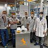 Die Männer der Abteilung Industrie 4.0 der Firma Continental in Villingen mit ihren Schutzmasken aus dem 3-D-Drucker: Von links: Michael ...