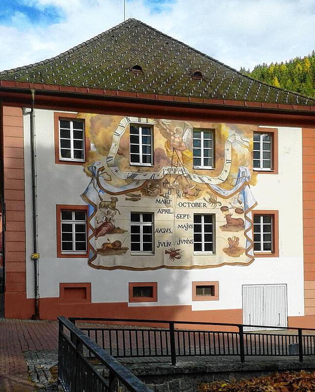 Das Untere Kanzleigebäude des Klosters St. Blasien wurde erst 1755 bis 1757 erbaut &ndash; heute ist es Sitz des Amtsgerichtes St. Blasien.