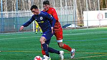 Um die Offensive beim abstiegsbedrohten SC Pfullendorf zu beleben, ist der vielseitig veranlagte Vladimir Biller (vorne) vom FC 08 ...