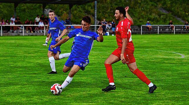 Bild 13: FC Wallbach setzt sich mit 2:0 beim SV Karsau durch &ndash; und wir haben Bilder!