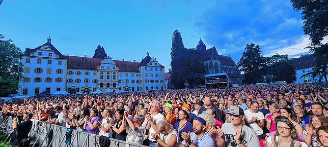 Bild 1: 5000 Fans feiern mit Pur in Salem (Teil 1)