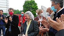 Applaus für die Stifterin Sophie Schwörer (Mitte) von Alexander Steinle von der St. Elisabeth-Stiftung (von links), Günther-Martin ...