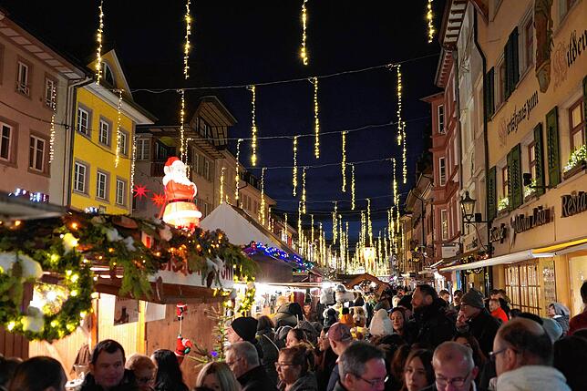 Bild 13: Endlich wieder Budenzauber! So schön ist der Weihnachtsmarkt in Waldshut