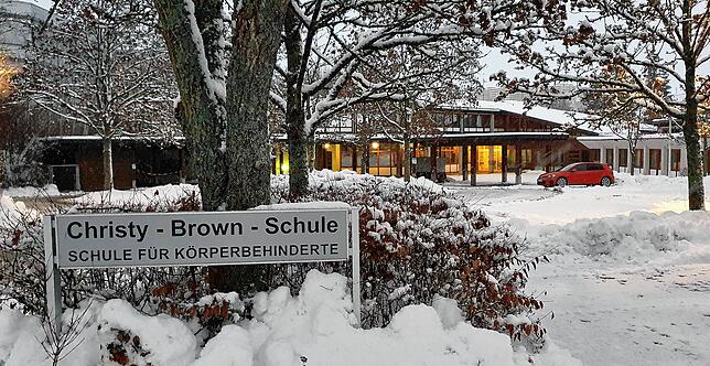 Anders als bei Regelschulen und Kindergärten, bleiben die Lichter an der Christy Brown Schule in Villingen nach den Weihnachtsferien ...