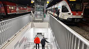 Der Seehas und die Schwarzwaldbahn stehen im Bahnhof Konstanz. Beide Zugverbindungen sind enorm wichtig für den Landkreis Konstanz. Doch ...