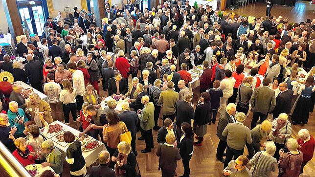 Vor der Corona-Pandemie fand der Neujahrsempfang in der Stadthalle statt. Mit dem Wechsel ins Bildungszentrum entfielen die Ehrungen als ...