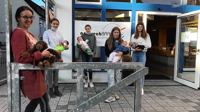 Im vergangenen Herbst wurden im Mehrgenerationenhaus in Donaueschingen weitere Babysitterinnen ausgebildet. Das Bild zeigt ...