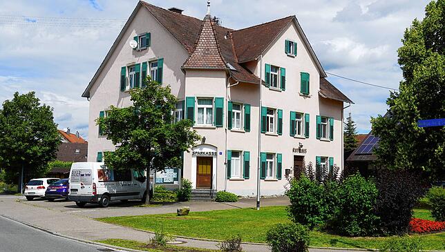 Im ehemaligen Rathaus Ahausen finden die Sitzungen des Ortschaftsrates statt.