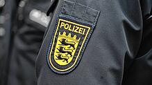 (Symbolbild) Wer dem Polizeiposten Allensbach Hinweise auf den Einbrecher liefern kann, wird gebeten, sich unter der Telefonnummer 07533 ...