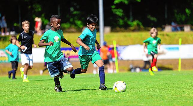 Bild 12: Kleine Kicker ganz groß! Unsere große Bildergalerie vom Grundschulturnier in Radolfzell – Teil 1!