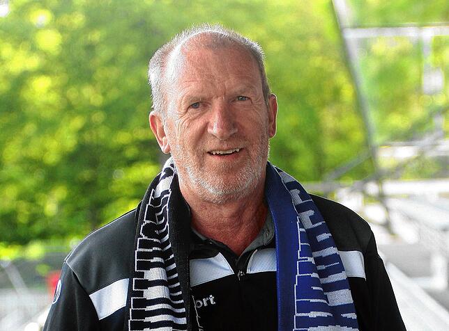 Der Mann mit dem Doppelschal: Arthur Saager kennt sich bei beiden Klubs bestens aus.