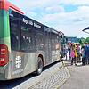 Auf den Buslinien im Bodo-Gebiet, wie hier in Mimmenhausen am Pfingstwochenende, sind die Fahrgastzahlen durch das Neun-Euro-Ticket ...