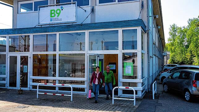 Ab jetzt hat der neue B9 jeden Samstag von 10 bis 14 Uhr in der Bahnhofstraße 9 für Kunden geöffnet.