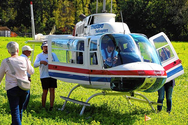 Der angebotene Helikopterflug kam sehr gut an bei den Besuchern des 15. Stühlinger Herbstes.