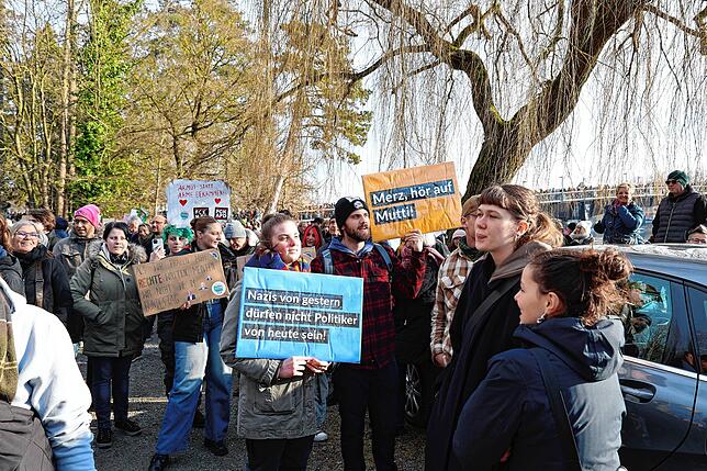 Bild 5: Demo vom Herosé-Park bis zum Stadtgarten: Konstanz geht auf die Straße – wir haben die Bilder!