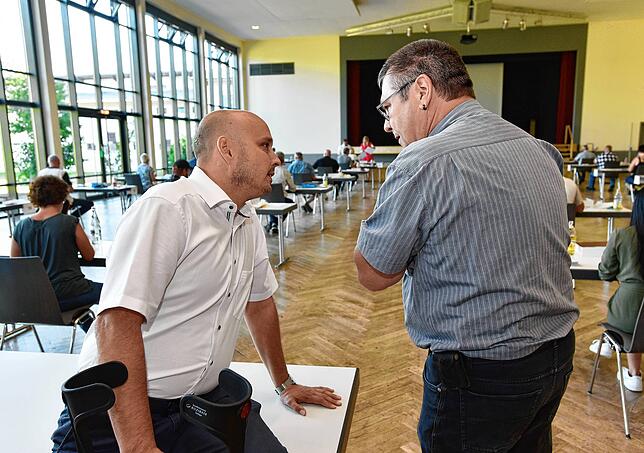 Bild 3: Bilder der Immendinger Bürgermeisterwahl