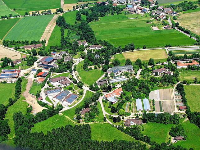 Die Dorfgemeinschaft Lautenbach.