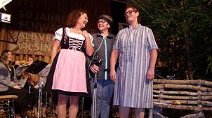 Einen tollen Sketch zeigten (von links): Anni Kramer, Elke Fritz und Uschi Langgartner.