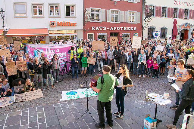 Bild 4: Jung und Alt streiken in Waldshut für das Klima &ndash; wir haben die Bilder