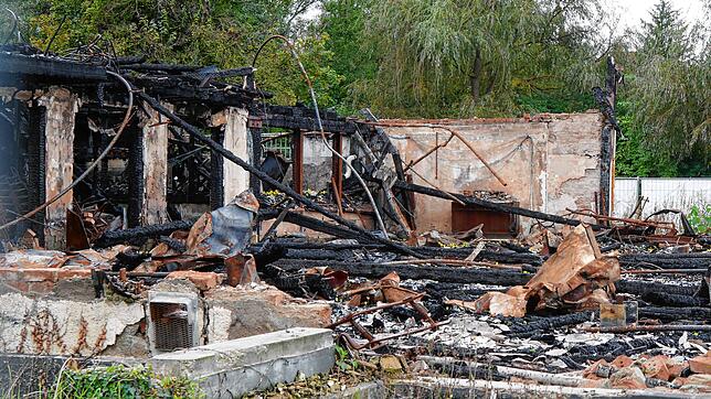 Der Auftakt zum Scheffelhallen-Prozess wurde verschoben. Der mutmaßliche Brandstifter muss sich nun im November vor dem Landgericht ...